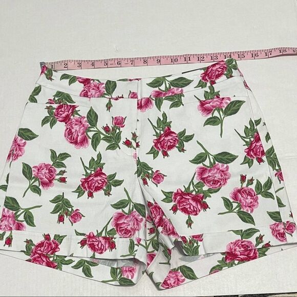 SOHO Apparel LTD Floral Print Shorts High Waisted‎ White Pink Rose Size 8 - Picture 3 of 12